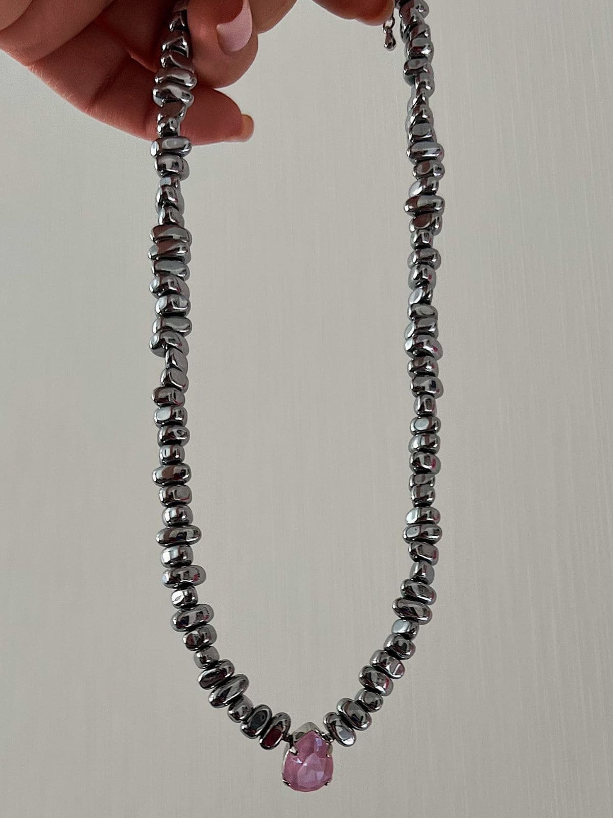 Колье из гематита с кристаллом Swarovski — изображение 7